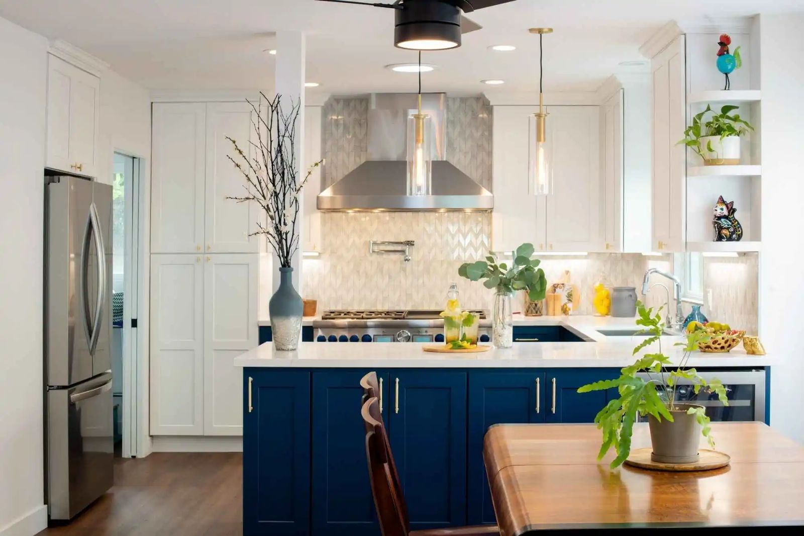 Kitchens, designed and built by Kaminskiy