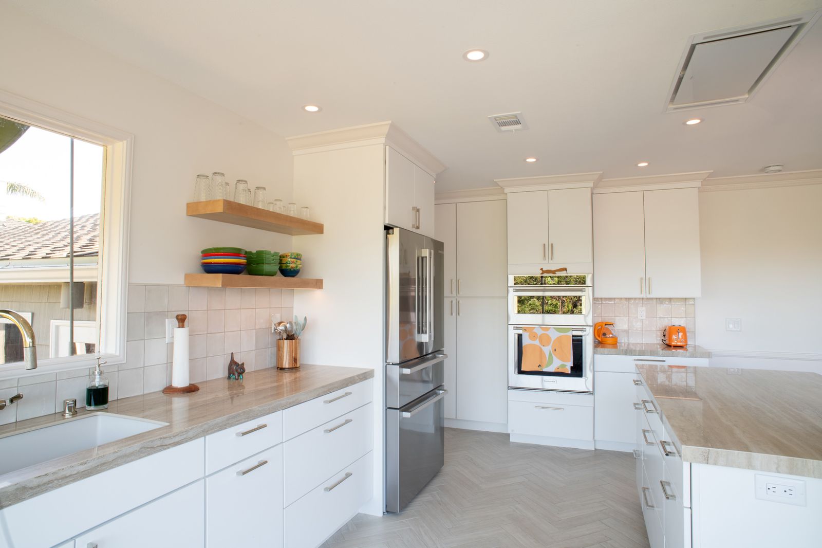 Kitchen Remodeling by Kaminskiy Design and Remodeling in San Diego
