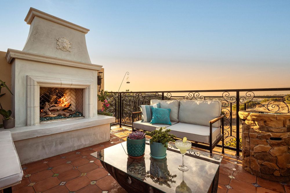 Chula Vista, a rooftop deck and a California room, a Kaminskiy outdoor living project in San Diego County
