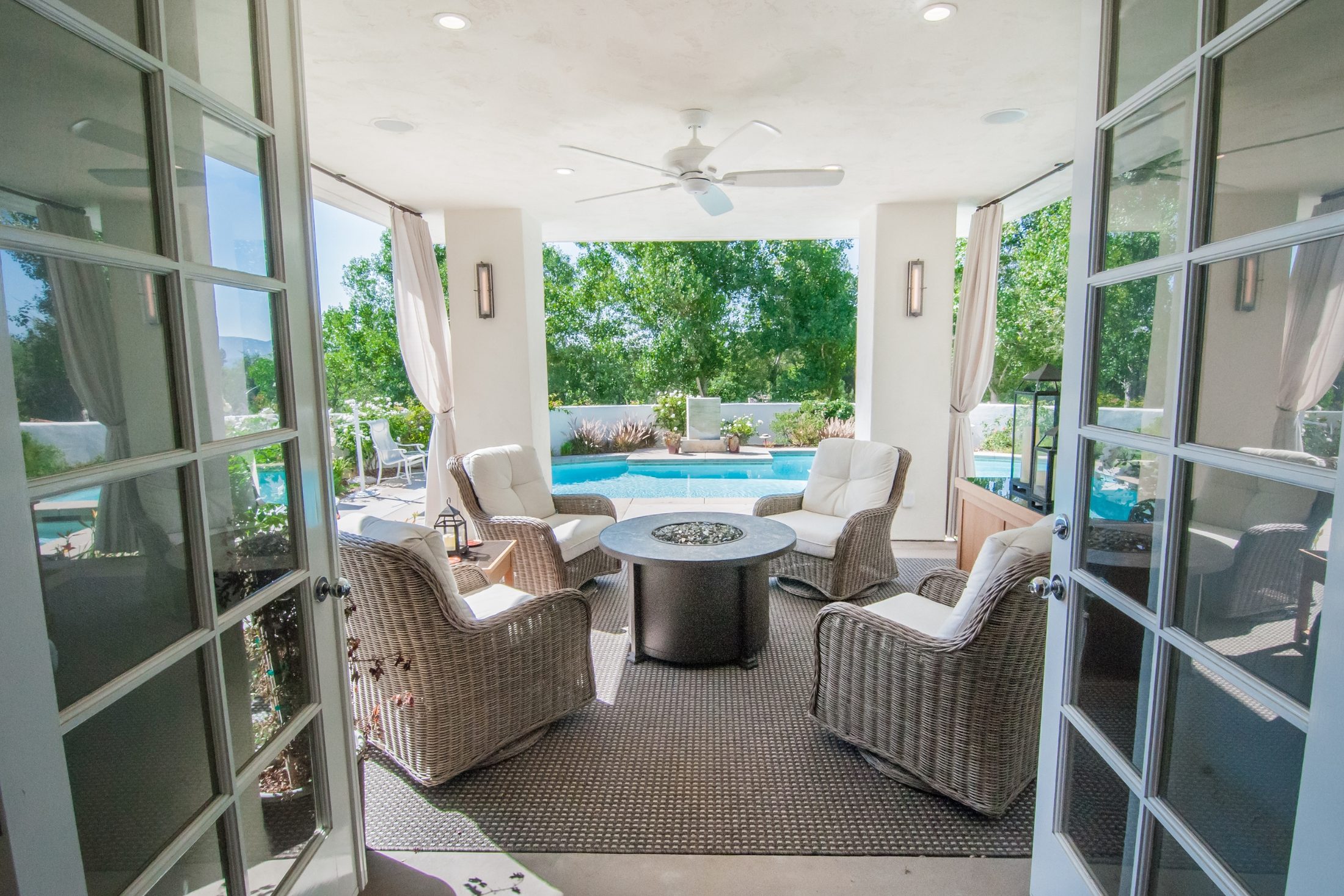 Tips for Blending Indoor and Outdoor Spaces