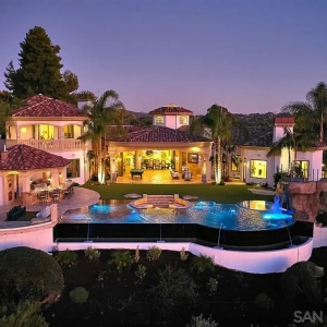 San Diego Backyard Remodel With Pool