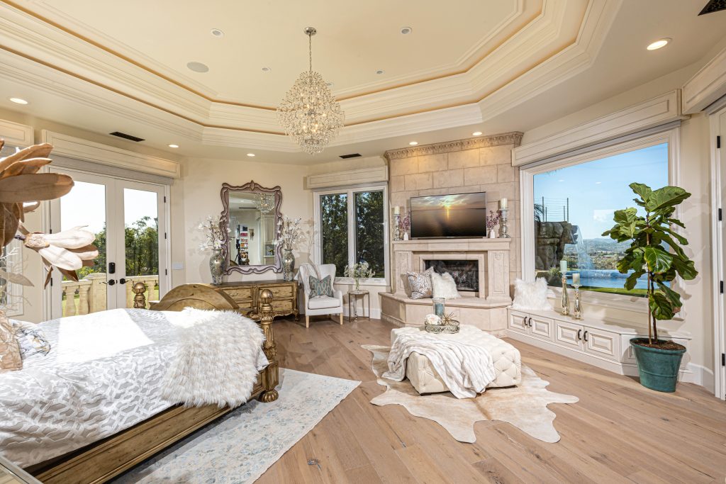 San Diego Luxury Master Bedroom Design Ideas