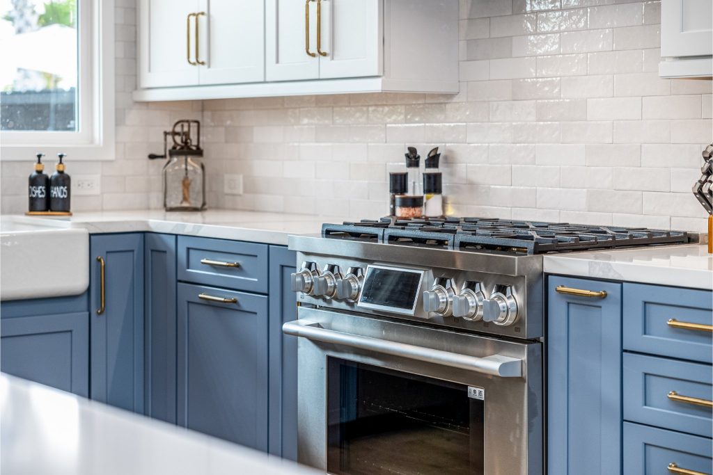 SKS range with blue drawers and brass pulls